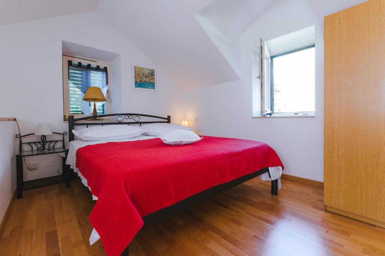 Holiday Home Katarina Omis Exterior photo