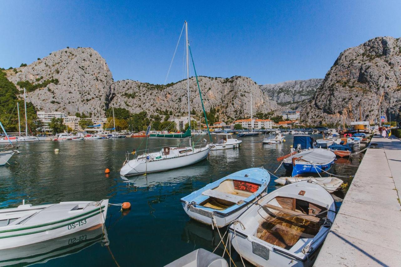 Holiday Home Katarina Omis Exterior photo